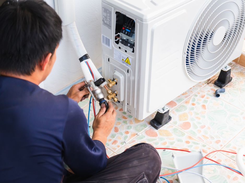 Male technician service for repair and maintenance of air conditioners